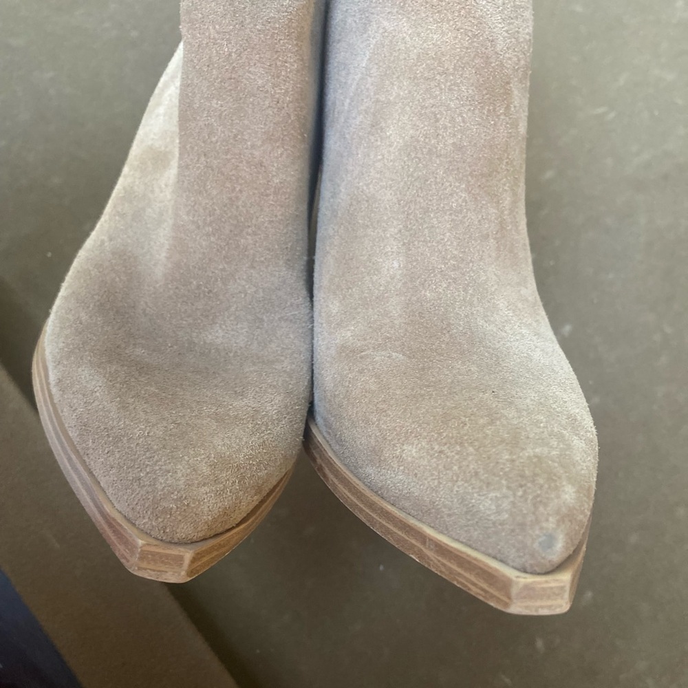 MARC FISHER LTD Womens Oshay Pointed-Toe Suede Ankle‎ Boots,Size 8 - Picture 8 of 8